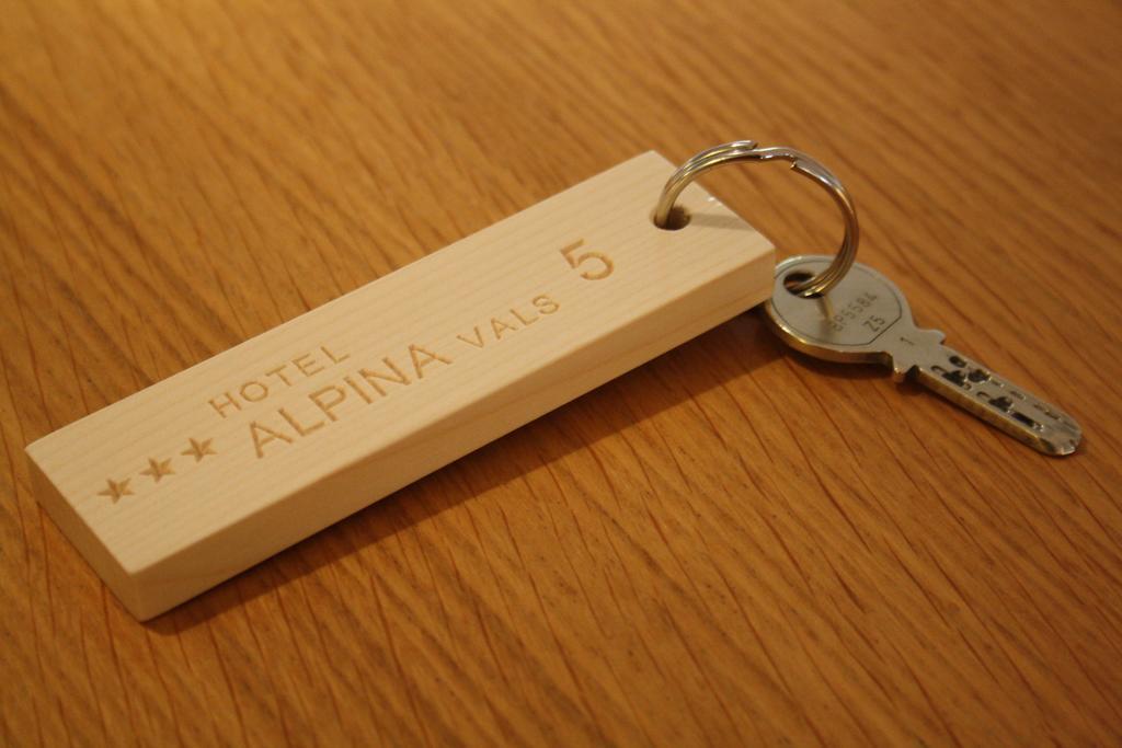 Hotel Alpina Валс Екстериор снимка