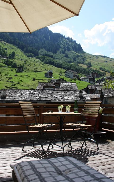 Hotel Alpina Валс Екстериор снимка