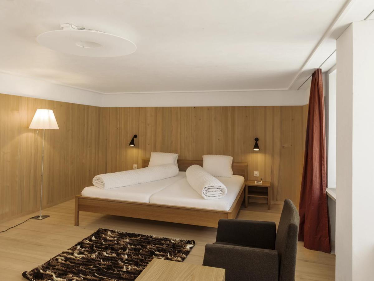 Hotel Alpina Валс Екстериор снимка