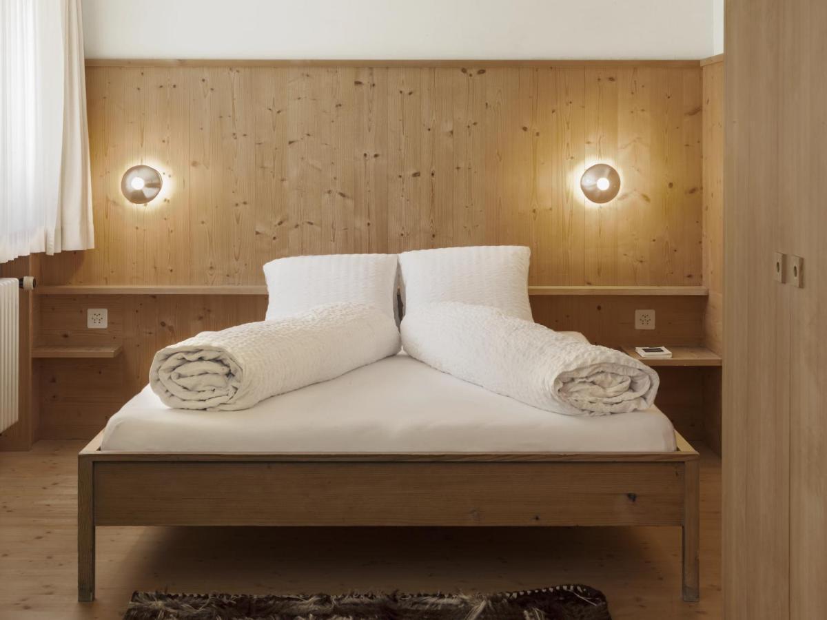 Hotel Alpina Валс Екстериор снимка
